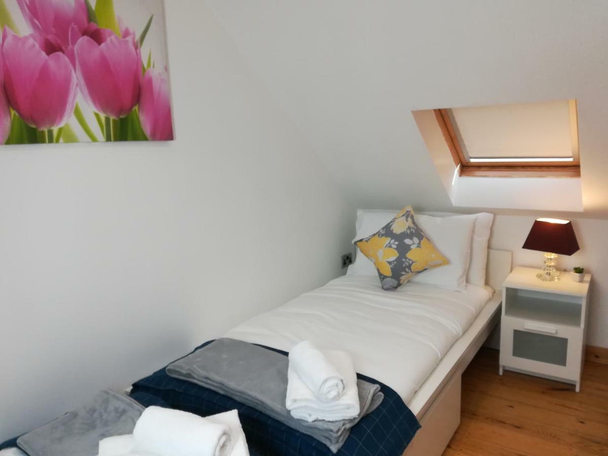 Epicsa - Family & Corporate Stay Mews Apartments With Free Parking CBG Esterno foto