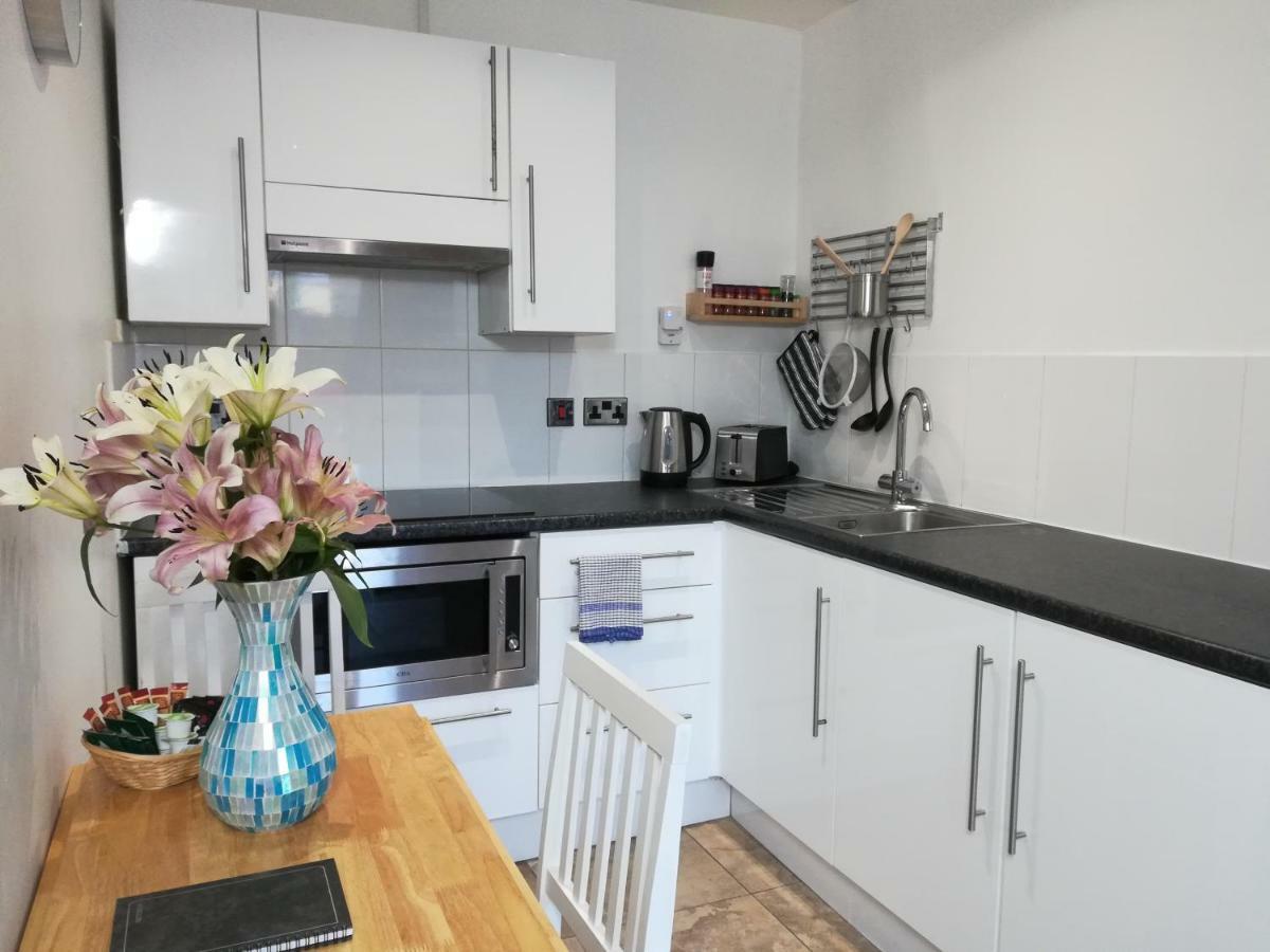 Epicsa - Family & Corporate Stay Mews Apartments With Free Parking CBG Esterno foto
