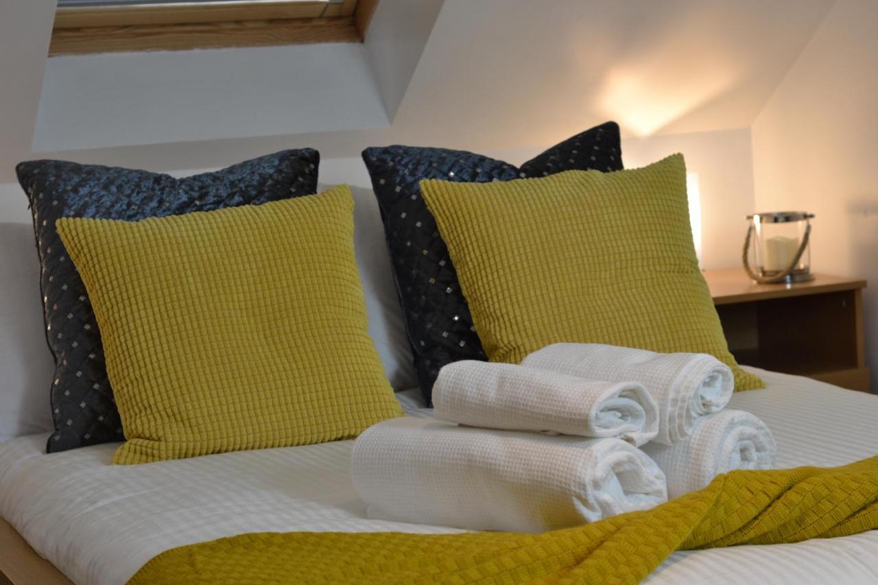 Epicsa - Family & Corporate Stay Mews Apartments With Free Parking CBG Esterno foto
